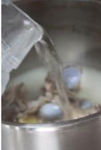 番茄骨汤怎么做，番茄骨汤怎么做好吃，番茄骨汤做法