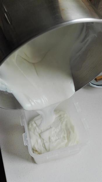 椰丝牛奶凉糕怎么做，椰丝牛奶凉糕怎么做好吃，椰丝牛奶凉糕做法