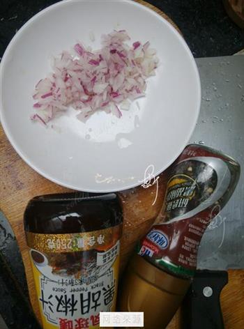 红酒黑椒牛扒怎么做，红酒黑椒牛扒怎么做好吃，红酒黑椒牛扒做法