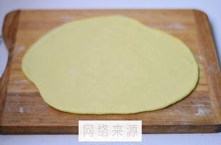 金枪鱼披萨怎么做，金枪鱼披萨怎么做好吃，金枪鱼披萨做法