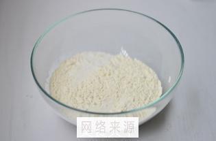 金枪鱼披萨怎么做，金枪鱼披萨怎么做好吃，金枪鱼披萨做法