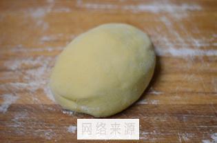 金枪鱼披萨怎么做，金枪鱼披萨怎么做好吃，金枪鱼披萨做法