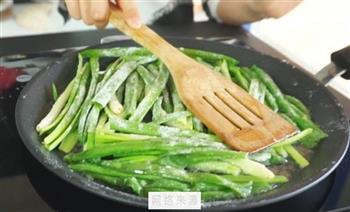 韩式海鲜葱饼怎么做，韩式海鲜葱饼怎么做好吃，韩式海鲜葱饼做法