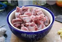 绿豆排骨汤怎么做，绿豆排骨汤怎么做好吃，绿豆排骨汤做法