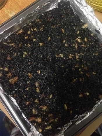 核桃芝麻糖怎么做，核桃芝麻糖怎么做好吃，核桃芝麻糖做法