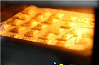 蜡笔小新的熊仔饼怎么做，蜡笔小新的熊仔饼怎么做好吃，蜡笔小新的熊仔饼做法