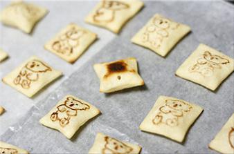 蜡笔小新的熊仔饼怎么做，蜡笔小新的熊仔饼怎么做好吃，蜡笔小新的熊仔饼做法