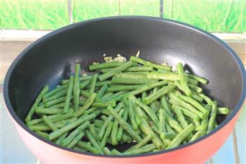 家常小炒-蚝油豇豆怎么做，家常小炒-蚝油豇豆怎么做好吃，家常小炒-蚝油豇豆做法