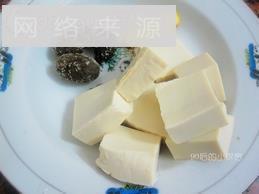 芥菜豆腐小肠汤怎么做，芥菜豆腐小肠汤怎么做好吃，芥菜豆腐小肠汤做法