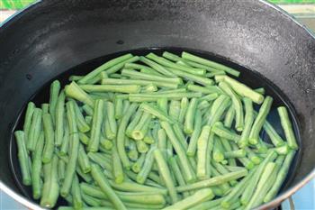 家常小炒-蚝油豇豆怎么做，家常小炒-蚝油豇豆怎么做好吃，家常小炒-蚝油豇豆做法