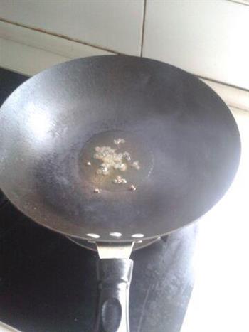 凉拌茄子怎么做，凉拌茄子怎么做好吃，凉拌茄子做法