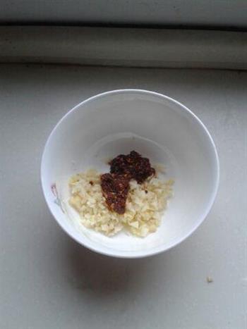 凉拌茄子怎么做，凉拌茄子怎么做好吃，凉拌茄子做法