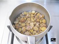 栗蓉蔓越莓冰皮月饼怎么做，栗蓉蔓越莓冰皮月饼怎么做好吃，栗蓉蔓越莓冰皮月饼做法