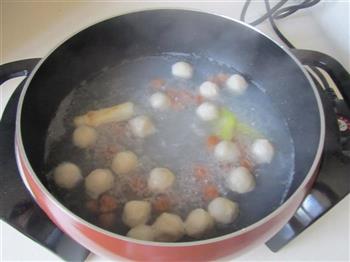 鱼丸土豆汤粉怎么做，鱼丸土豆汤粉怎么做好吃，鱼丸土豆汤粉做法