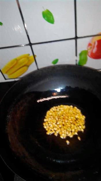 用炒锅做爆米花怎么做，用炒锅做爆米花怎么做好吃，用炒锅做爆米花做法