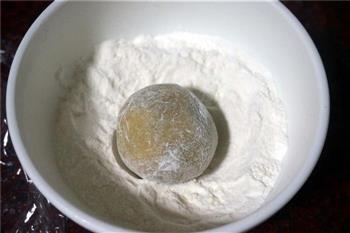 广式红豆蓉月饼怎么做，广式红豆蓉月饼怎么做好吃，广式红豆蓉月饼做法