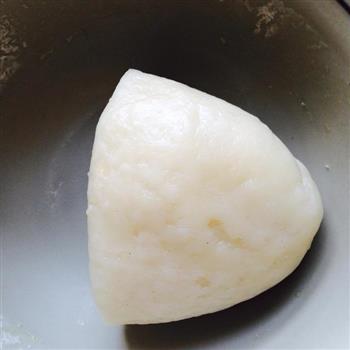玫瑰冰皮月饼怎么做，玫瑰冰皮月饼怎么做好吃，玫瑰冰皮月饼做法