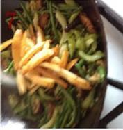 vegan炒面怎么做，vegan炒面怎么做好吃，vegan炒面做法