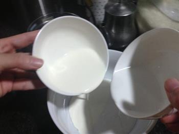 85度c椰丝牛奶小方块怎么做，85度c椰丝牛奶小方块怎么做好吃，85度c椰丝牛奶小方块做法