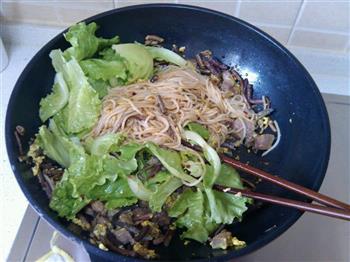 牛肉炒粉怎么做，牛肉炒粉怎么做好吃，牛肉炒粉做法