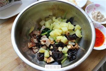 黑胡椒辣味什锦沙拉怎么做，黑胡椒辣味什锦沙拉怎么做好吃，黑胡椒辣味什锦沙拉做法