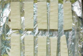 烤豆腐怎么做，烤豆腐怎么做好吃，烤豆腐做法