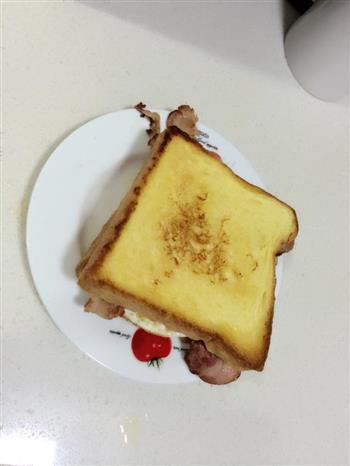 世界杯加餐培根面包片怎么做，世界杯加餐培根面包片怎么做好吃，世界杯加餐培根面包片做法