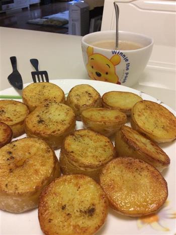 黄油煎土豆怎么做，黄油煎土豆怎么做好吃，黄油煎土豆做法