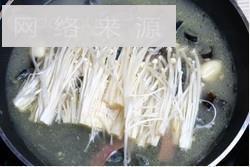 上汤金针菇北极虾怎么做，上汤金针菇北极虾怎么做好吃，上汤金针菇北极虾做法