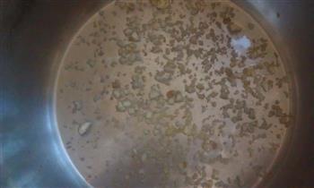金蒜拌米皮怎么做，金蒜拌米皮怎么做好吃，金蒜拌米皮做法