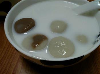 自制椰奶汤圆怎么做，自制椰奶汤圆怎么做好吃，自制椰奶汤圆做法