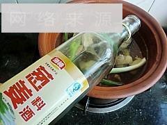 青萝卜煲鸭腿怎么做，青萝卜煲鸭腿怎么做好吃，青萝卜煲鸭腿做法