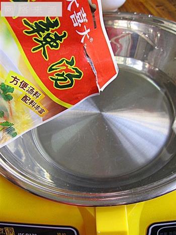 海鲜酸辣汤怎么做，海鲜酸辣汤怎么做好吃，海鲜酸辣汤做法