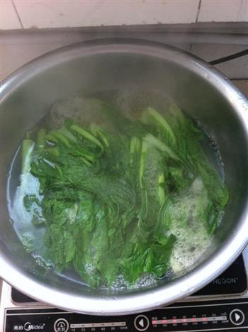 油泼小白菜怎么做，油泼小白菜怎么做好吃，油泼小白菜做法