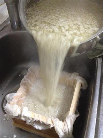 黑豆豆腐怎么做，黑豆豆腐怎么做好吃，黑豆豆腐做法