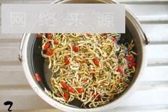 金银花枸杞汤怎么做，金银花枸杞汤怎么做好吃，金银花枸杞汤做法