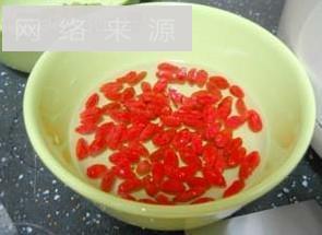 牛蒡竹荪鸡翅汤怎么做，牛蒡竹荪鸡翅汤怎么做好吃，牛蒡竹荪鸡翅汤做法