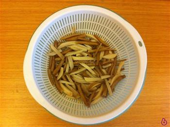蚝油炒双菇怎么做，蚝油炒双菇怎么做好吃，蚝油炒双菇做法