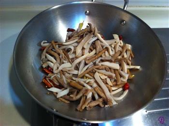 蚝油炒双菇怎么做，蚝油炒双菇怎么做好吃，蚝油炒双菇做法