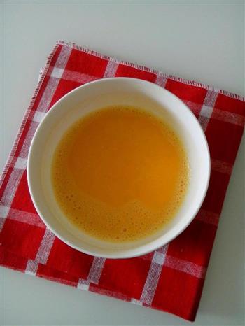 油炸洋葱圈怎么做，油炸洋葱圈怎么做好吃，油炸洋葱圈做法