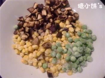 香菇咸肉糯米煎糕怎么做，香菇咸肉糯米煎糕怎么做好吃，香菇咸肉糯米煎糕做法