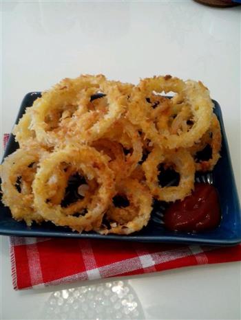 油炸洋葱圈怎么做，油炸洋葱圈怎么做好吃，油炸洋葱圈做法