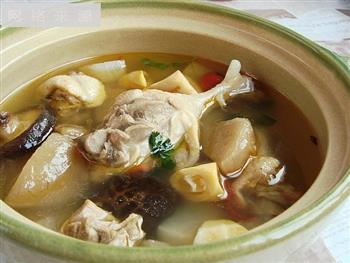酸萝卜老鸭汤怎么做，酸萝卜老鸭汤怎么做好吃，酸萝卜老鸭汤做法