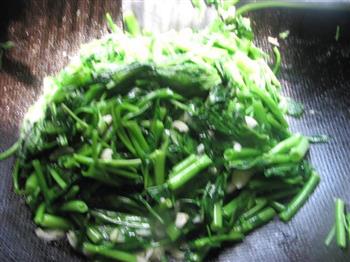 蒜蓉空心菜怎么做，蒜蓉空心菜怎么做好吃，蒜蓉空心菜做法