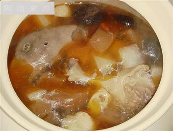 酸萝卜老鸭汤怎么做，酸萝卜老鸭汤怎么做好吃，酸萝卜老鸭汤做法