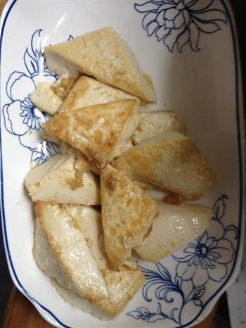 家乡菜-煎嫩豆腐怎么做，家乡菜-煎嫩豆腐怎么做好吃，家乡菜-煎嫩豆腐做法