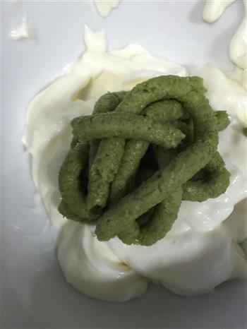 炸虾拌哇沙比酱蛋黄酱怎么做，炸虾拌哇沙比酱蛋黄酱怎么做好吃，炸虾拌哇沙比酱蛋黄酱做法