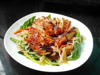 泰式鸡肉菠菜沙拉怎么做，泰式鸡肉菠菜沙拉怎么做好吃，泰式鸡肉菠菜沙拉做法