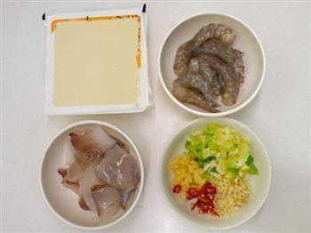 香辣海鲜豆腐脑怎么做，香辣海鲜豆腐脑怎么做好吃，香辣海鲜豆腐脑做法