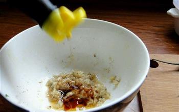油炸臭豆腐怎么做，油炸臭豆腐怎么做好吃，油炸臭豆腐做法